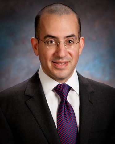 Photograph of Dr. Nader Sanai, MD, a neurosurgeon in Phoenix, Arizona who is focused minimally invasive neurosurgery including Gamma Knife and Cyberknife radiosurgery.